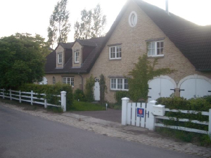 luxhouse130.jpg